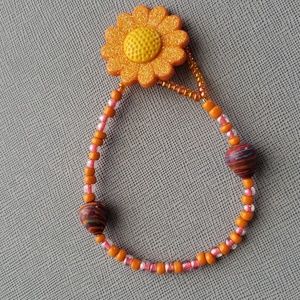 New Flower Bead Toggle Bracelet